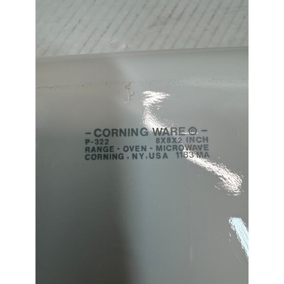 CorningWare Blue Cornflower P-322 8x8x2 Square Baking Dish 2 Qt. USA Vintage - Picture 3 of 3